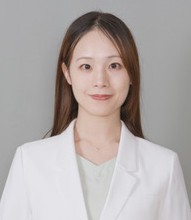 村川 ゆり子先生 トリミング